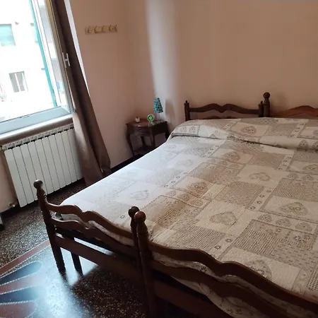 Giuliano Homestay Genoa